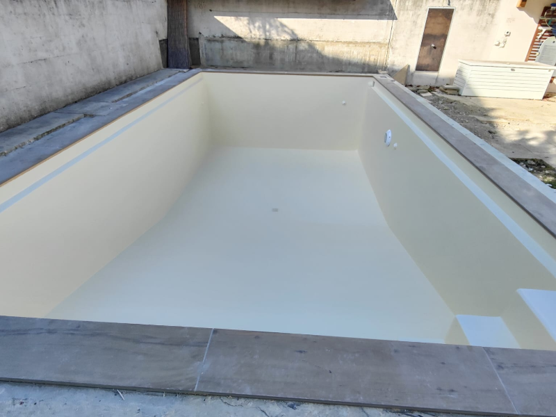 apres-piscine-nettoyage-renovation2-pisciflor